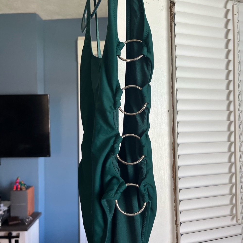 Swimsuit - Picture 3 of 4